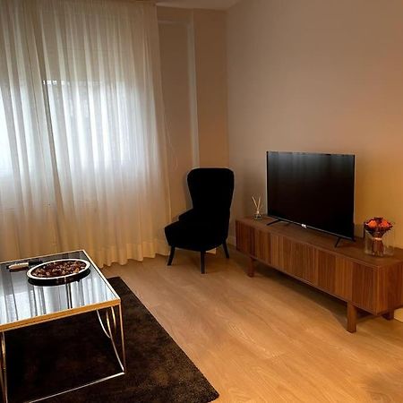 Piso En El Centro De Ferrol Recien Reformado. Apartment Luaran gambar